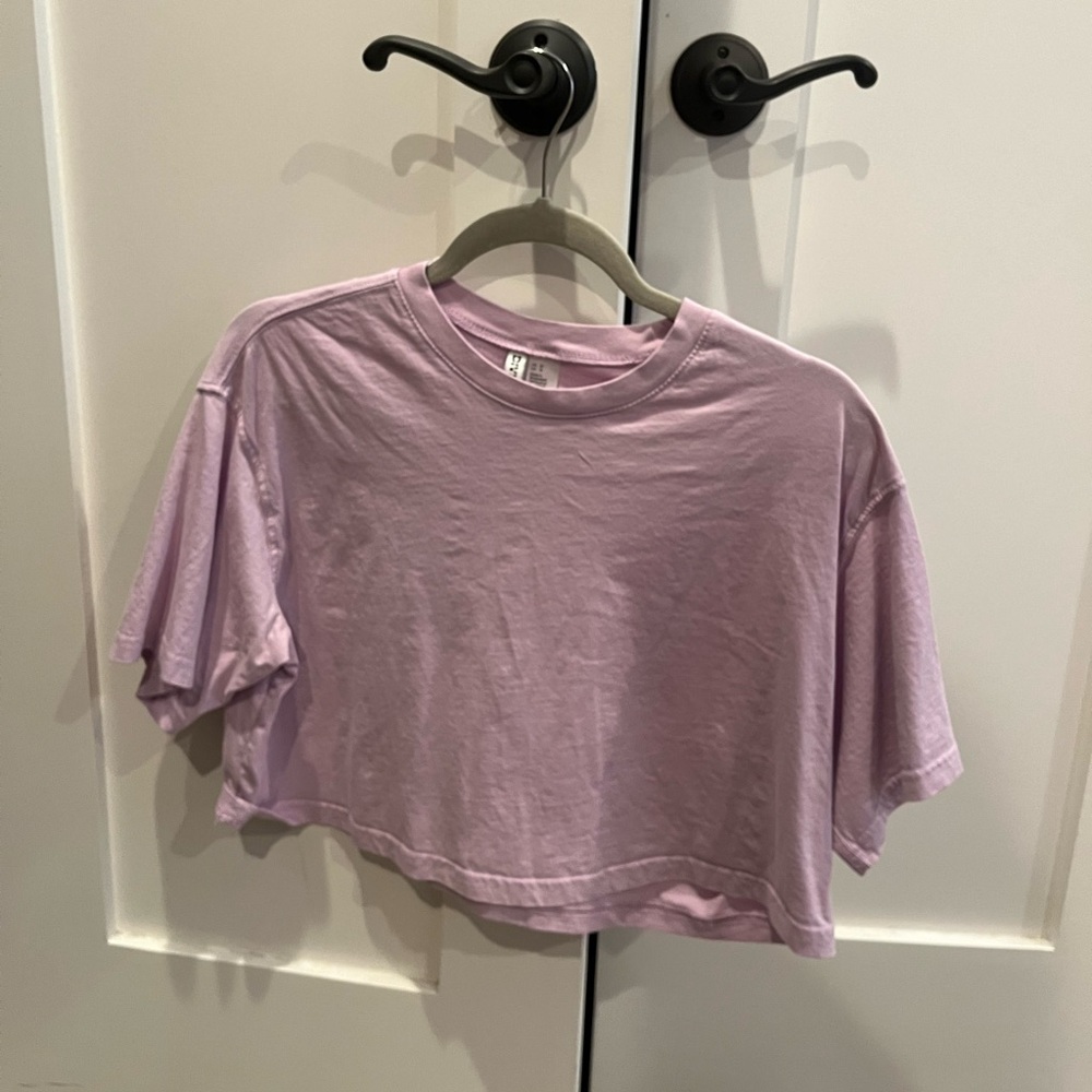 Purple cropped t shirt